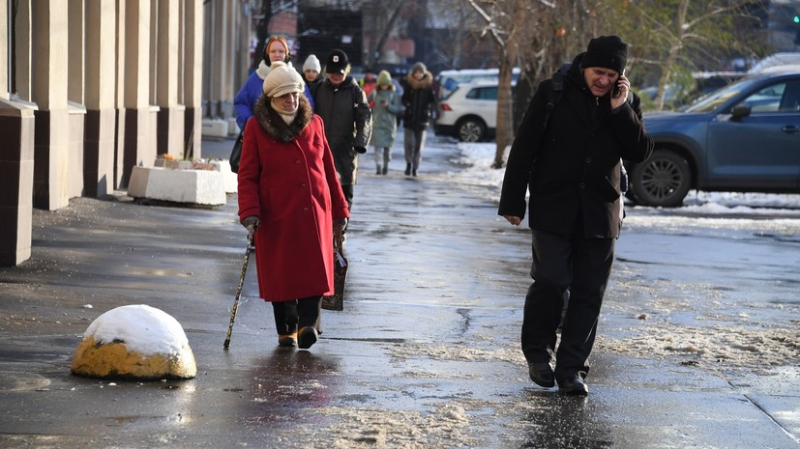 В Госдуме предложили убрать с дорог бетонные заграждения в виде полусферы