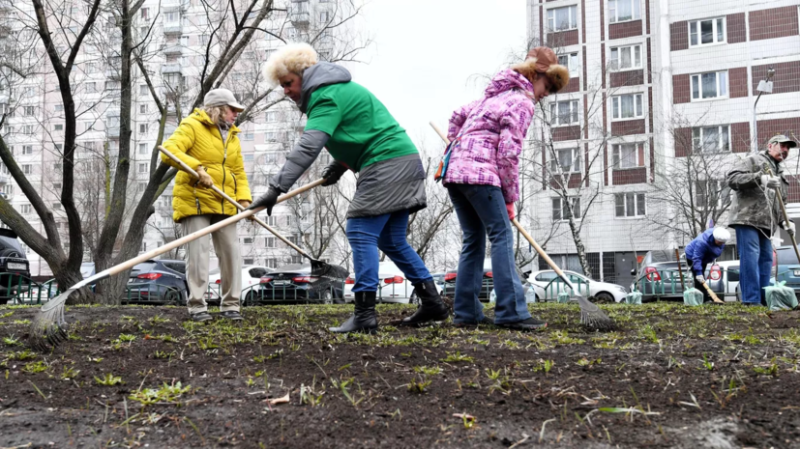 Желающим принять участие в московском субботнике 15 апреля посоветовали надеть удобную одежду