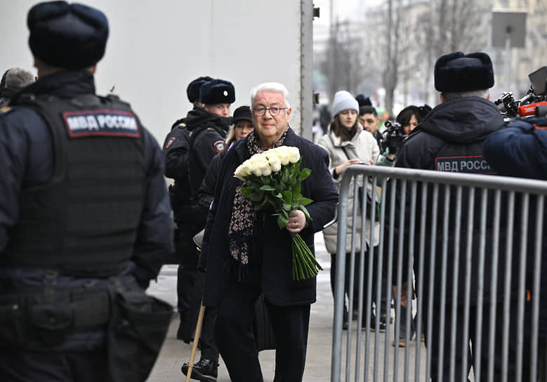 В Театре сатиры прощаются с Александром Ширвиндтом