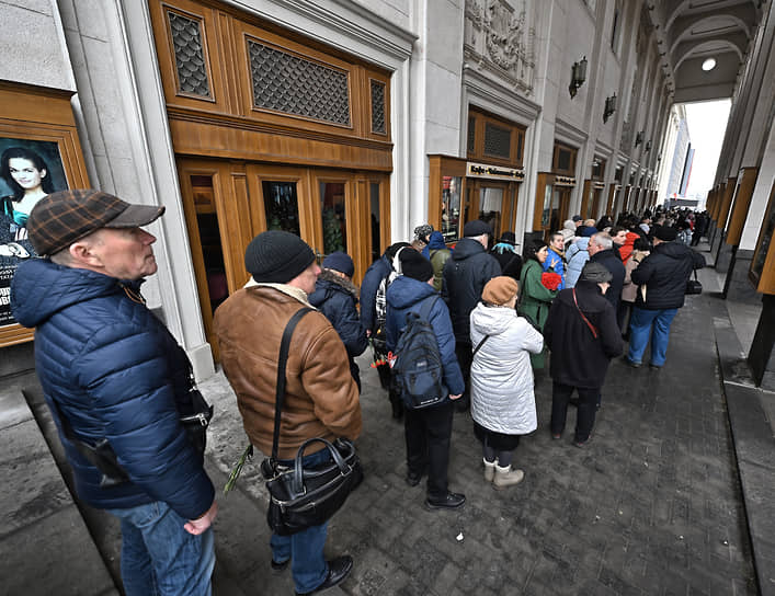 В Театре сатиры прощаются с Александром Ширвиндтом