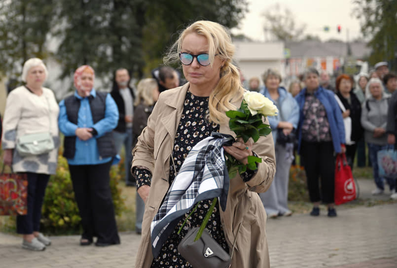 Актера Романа Мадянова похоронили в подмосковном селе Малахово